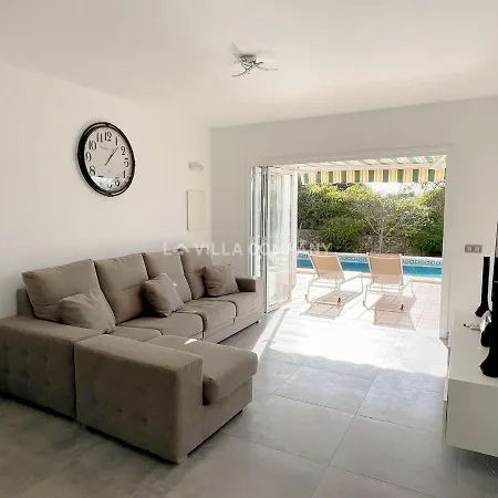 Villa De Amigos